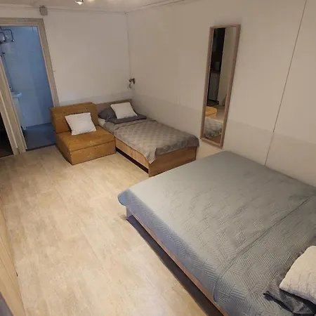 Apartment Gesztenyes Ueduelo *