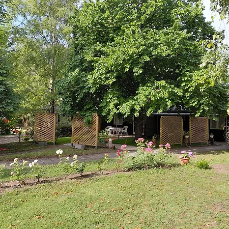 Gesztenyes Ueduelo Apartamento