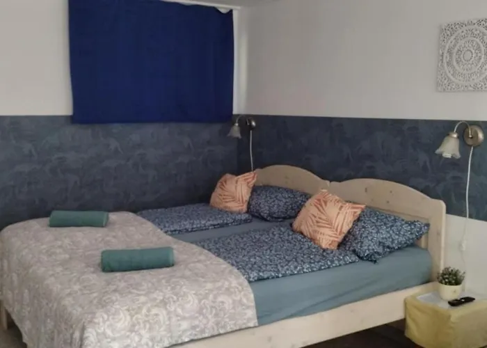 דירה Gesztenyes Ueduelo